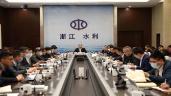 廳黨組專(zhuān)題學(xué)習《習近平在浙江》 和《習近平新時(shí)代中國特色社會(huì )主義思想學(xué)習問(wèn)答》